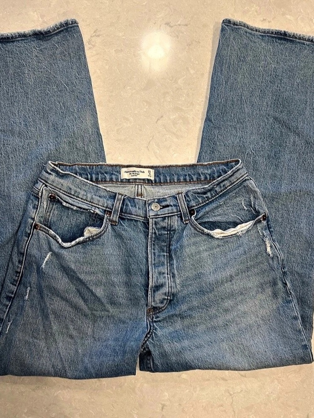 Abercrombie & Fitch The '90s Baggy Low Rise Jeans